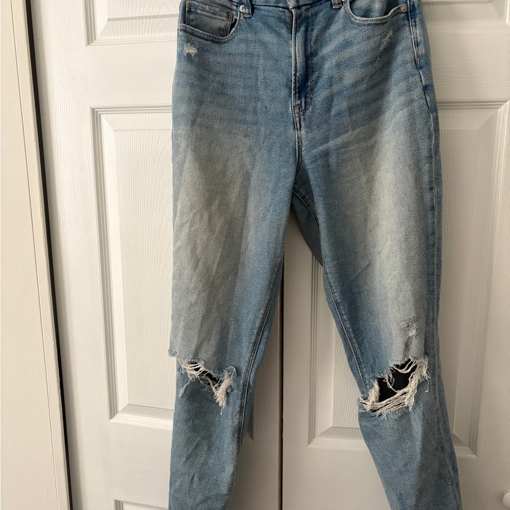 American Eagle Outfitters High Rise Blue Jeans Distressed